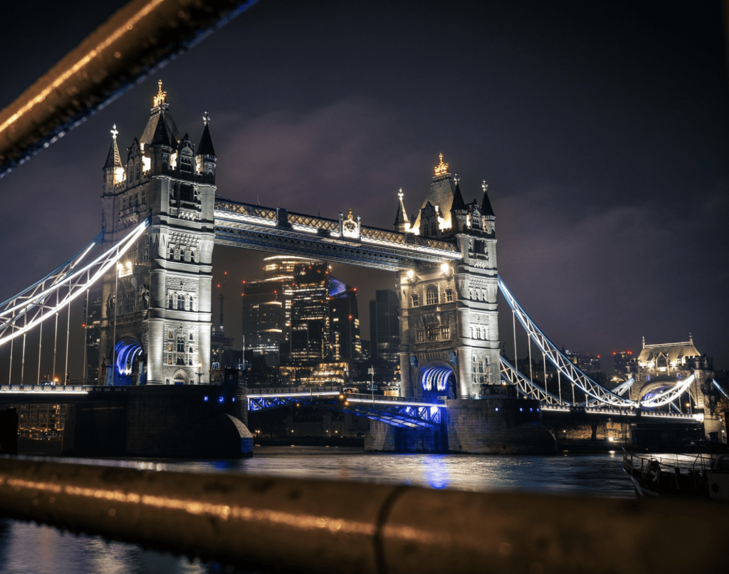 Important Announcement: New Year’s Eve Fireworks Viewing Alert for Central London Visitors