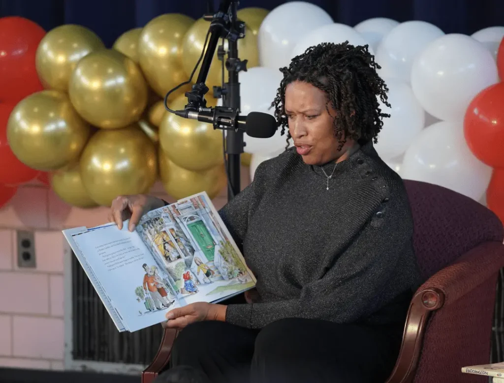 British Embassy and HarperCollins Donate 2,500 Paddington Books to DC-Area Schools