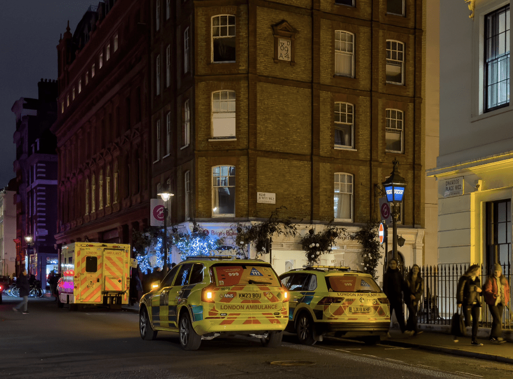 Police Arrest Three Men on Suspicion of Burglary Near Charing Cross Police Station