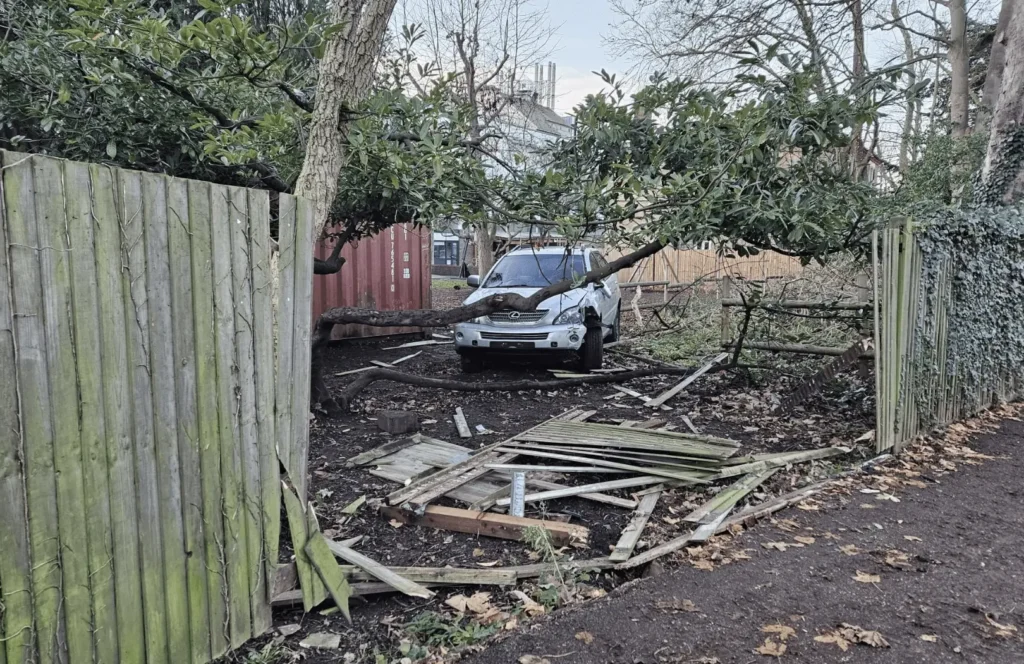Vehicle Crashes into Grounds of Judith Kerr Primary School in Dulwich Over Christmas