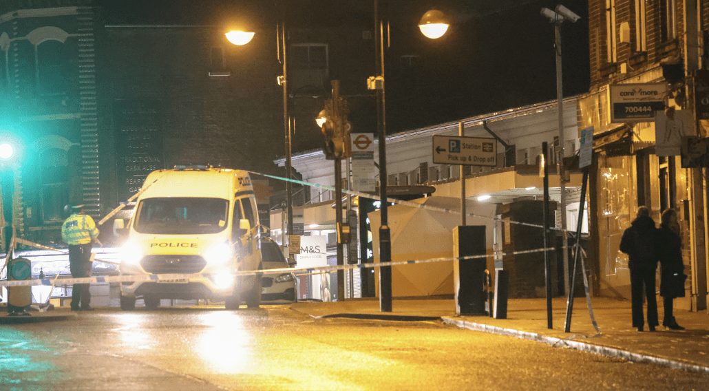 Teenager Fatally Stabbed on Sutton High Street; Urgent Investigation Launched