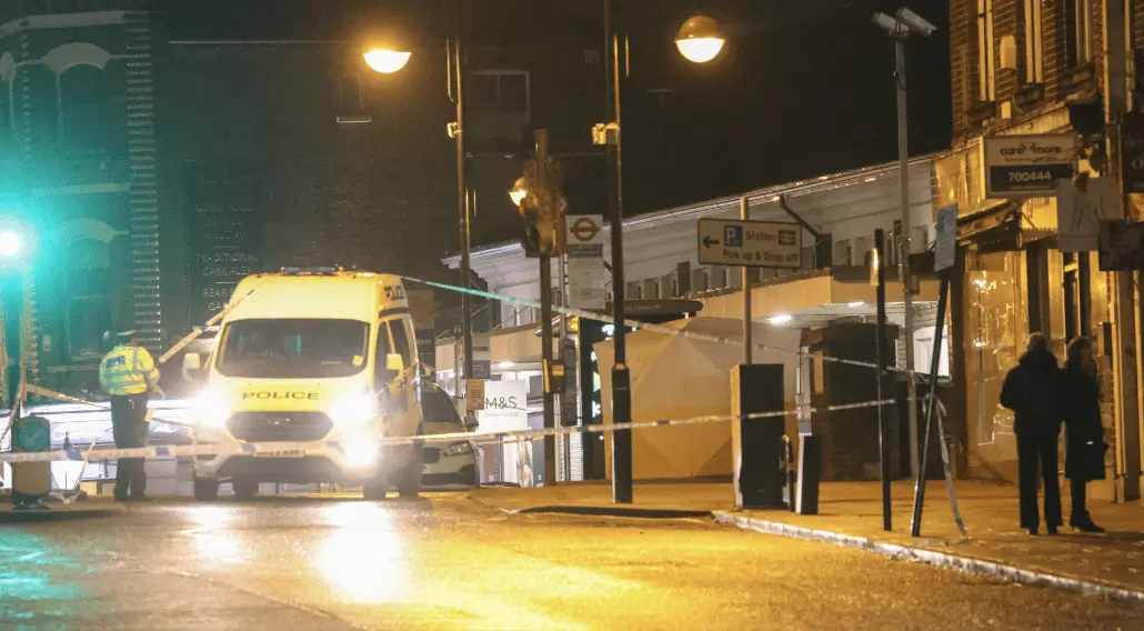 Teen, 17, Fatally Stabbed on Sutton High Street – Police Launch Major Hunt, Station Shut