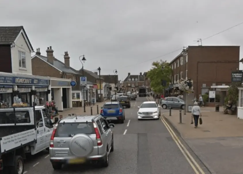 Quick-Thinking Customer Foils Dry-Cleaners Robbery Attempt in Paddock Wood – Police Seek Witnesses