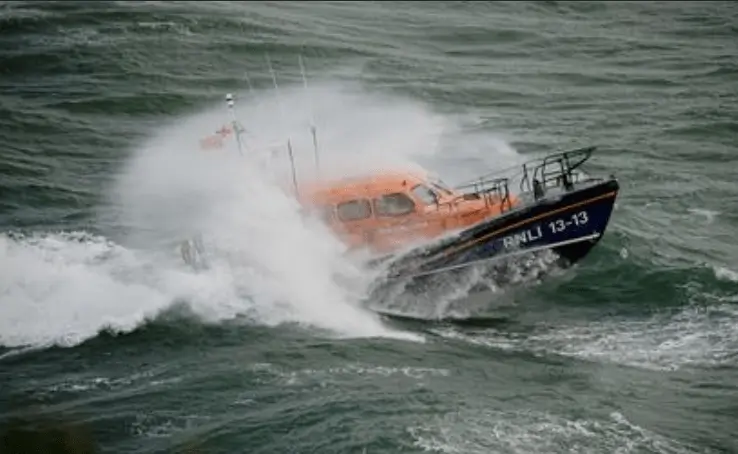 Storm Gerrit Storm Warning: 70mph Gales to Batter UK Coasts – RNLI Urges Caution