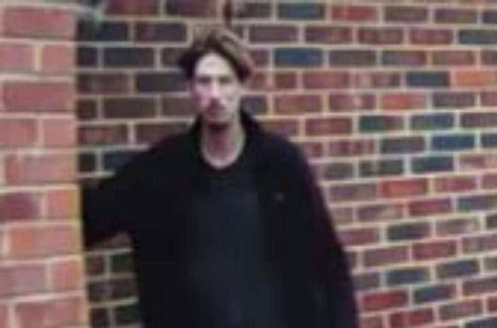 Newhaven Theft: Police Seek Public Help Identifying Man