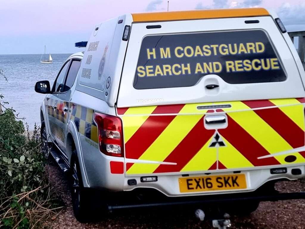 Selsey Coastguard Team Aids Paddleboarders: Swift Response Ensures Safety