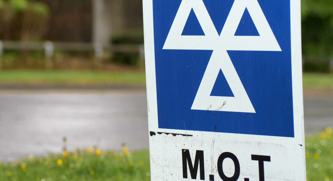 UK Government Retains Annual Car MOTs, Rejects Extension Plan