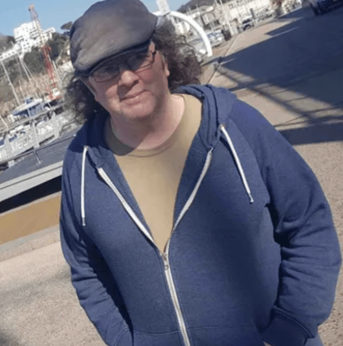 Heartfelt Appeal for Support: Family Grieves the Unexpected Loss of Their Father