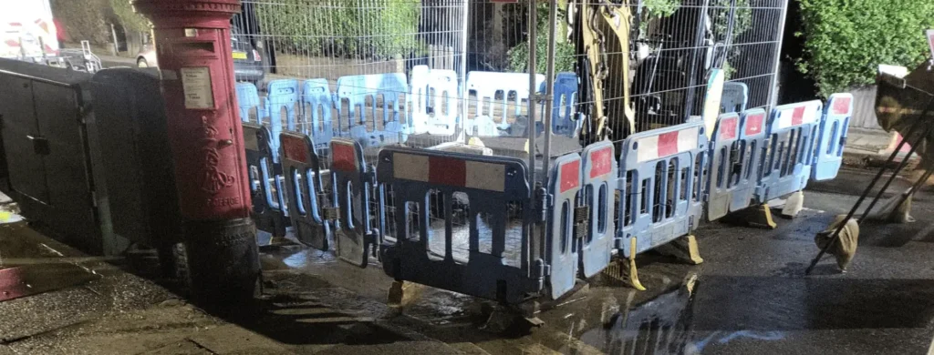 Burst Water Main on Squires Lane Disrupts Barnet Area