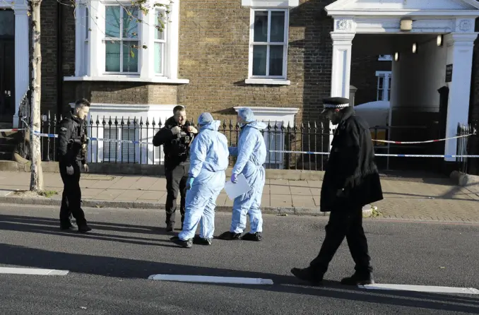 First Pictures: Metropolitan Police Launch Murder Investigation Following Death in South East London