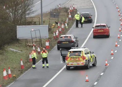 Rush Hour Chaos: Multi-Vehicle Crash Closes M20 Coastbound Lane at Junction 8