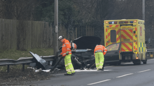 Dramatic Extrication on M20: Emergency Services Respond to Major Collision