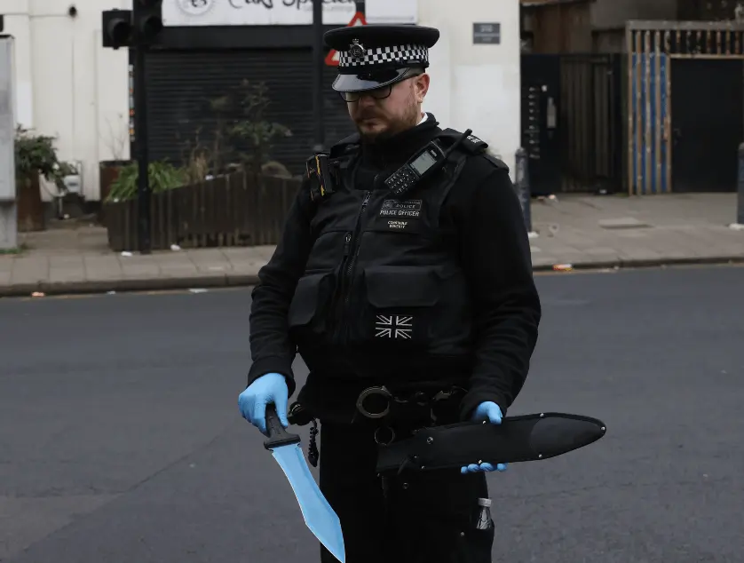 First Pictures from Brixton: Woman Shot Three Men Stabbed in Sunday Morning Blood Bath