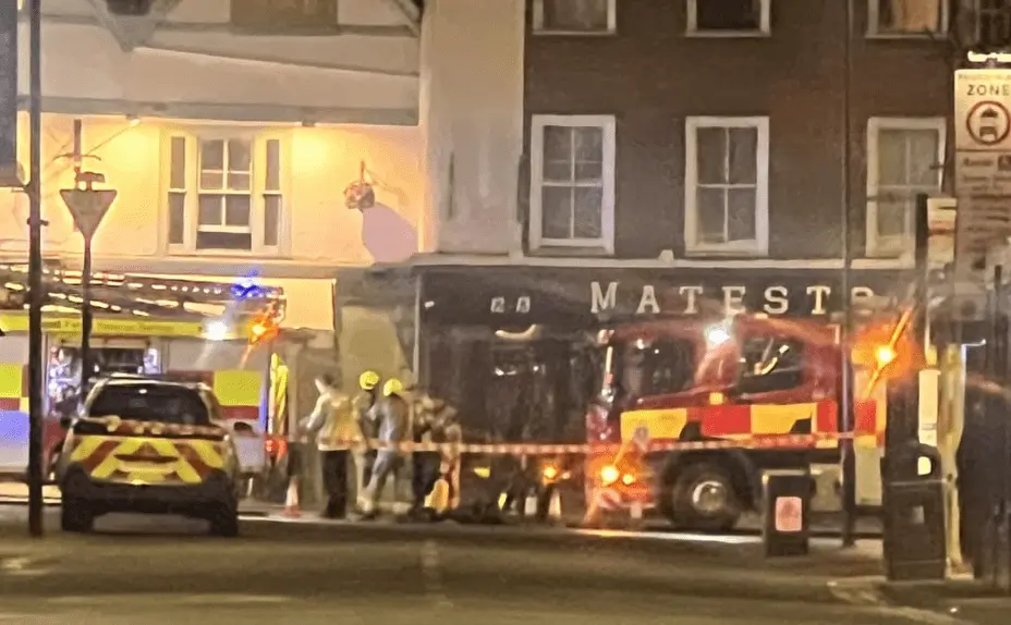 Chimney Blaze Sparks Panic at Maidstone’s The Stag Pub – Fire Crews Swiftly Contain Flames