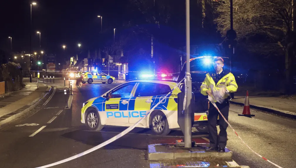 Major Police Incident Shuts A310 Twickenham Road in Isleworth—Man Found with Serious Head Injury, Road Closed and Bus Routes Diverted