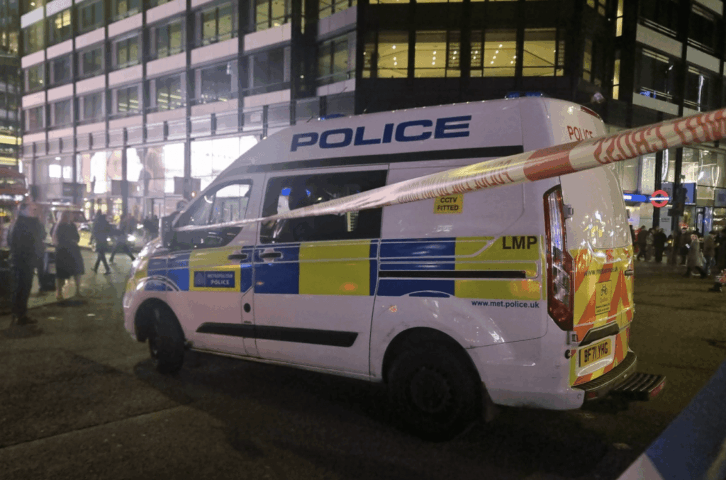Suspicious Package Triggers Closure of All Bar One on New Oxford Street