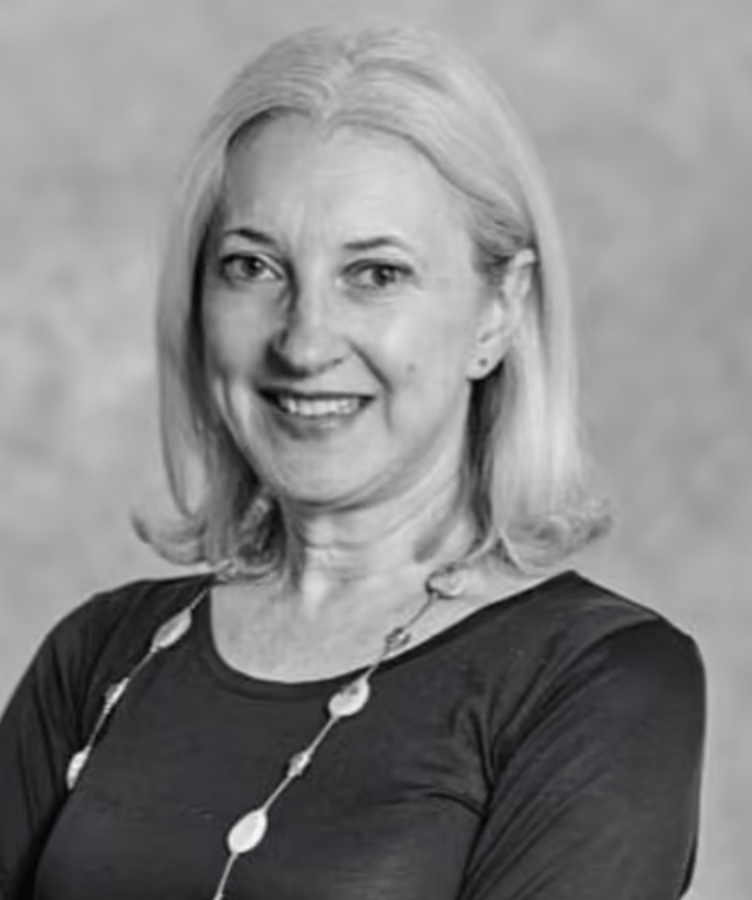 ‘Beloved’ 56-Year-Old Woman Killed in London Victoria Bus Crash During Rush Hour