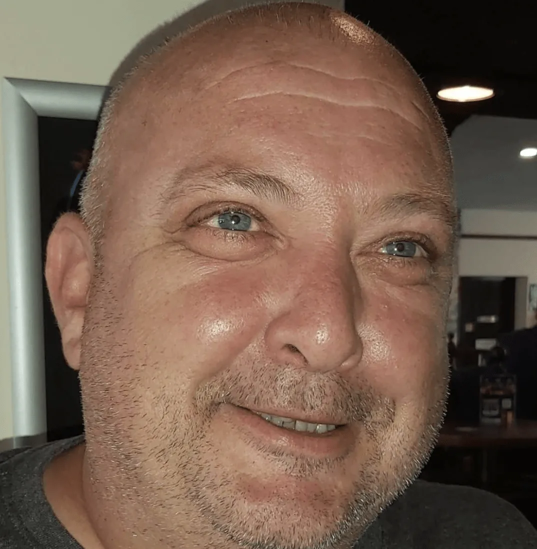 Littlehampton Mourns Paul Lawrence After Fatal Stabbing – Teen Arrested on Murder Suspicion