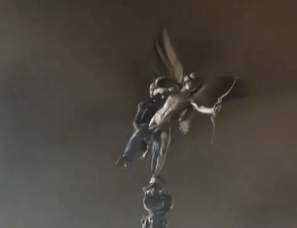 Man Climbs Eros Statue: Chaos and Closure at Piccadilly Station