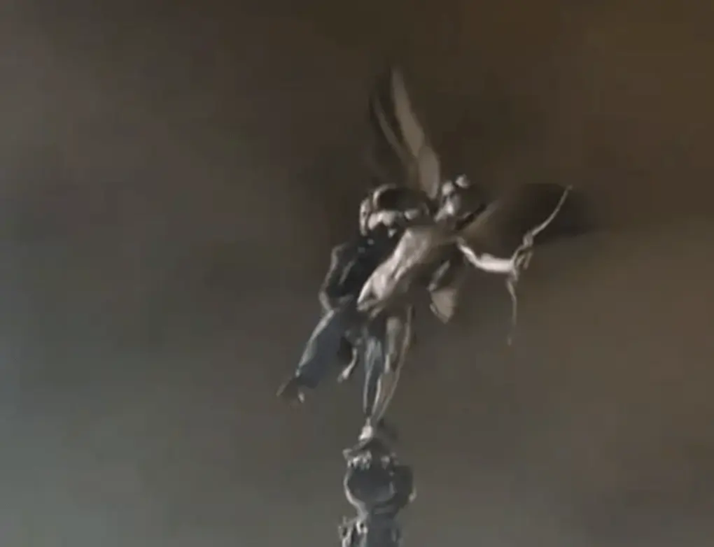Man Clings to Eros Statue Sparks Chaos as Piccadilly Circus Tube Shuts in Emergency Response