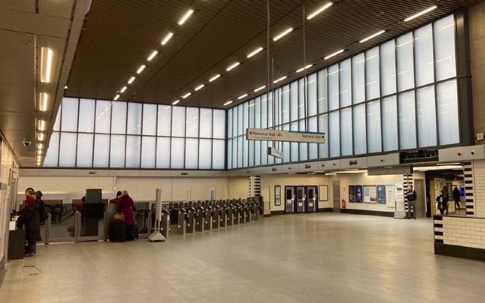 Pervert Who Groped Woman at Train Station Spared Prison Time