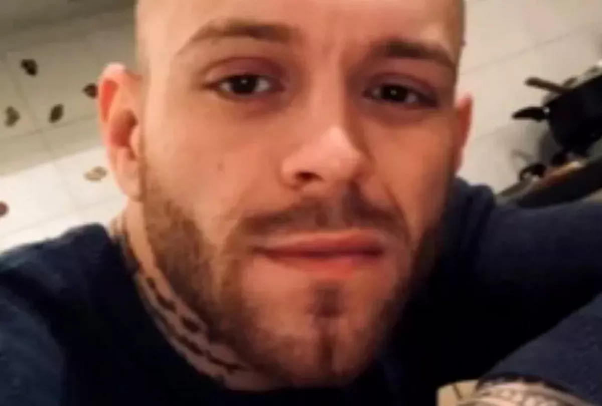 Man Stabs Love Rival to Death, Flees to London Before Surrendering to Police