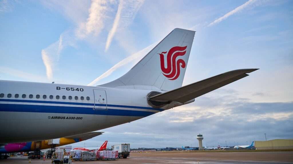 Boost in Flights to China from Gatwick: New Routes by Air China and China Southern
