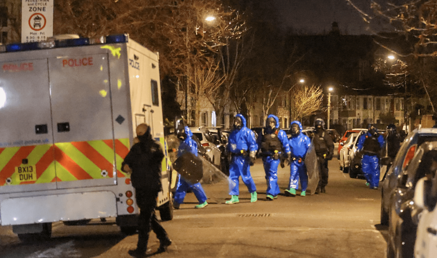 Metropolitan Police Lead Major Manhunt in East London