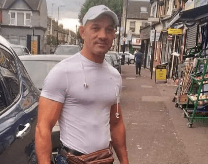 Met Police Seek Romanian Man in East London Stabbing Case