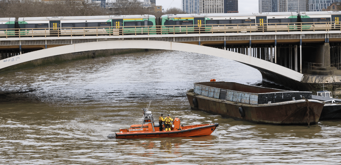 RNLI Chiswick Lifeboat Joins Police in Search for Body of Chemical Attack Suspect Abdul Ezedi in River Thames