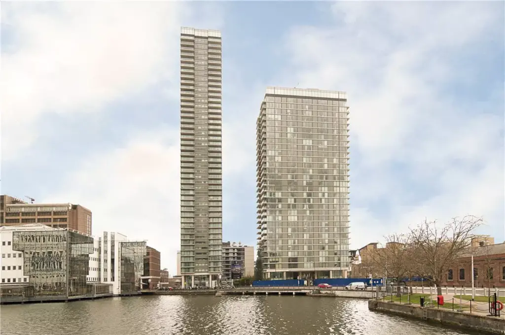 Emergency Services Respond to Blaze at LandMark Tower