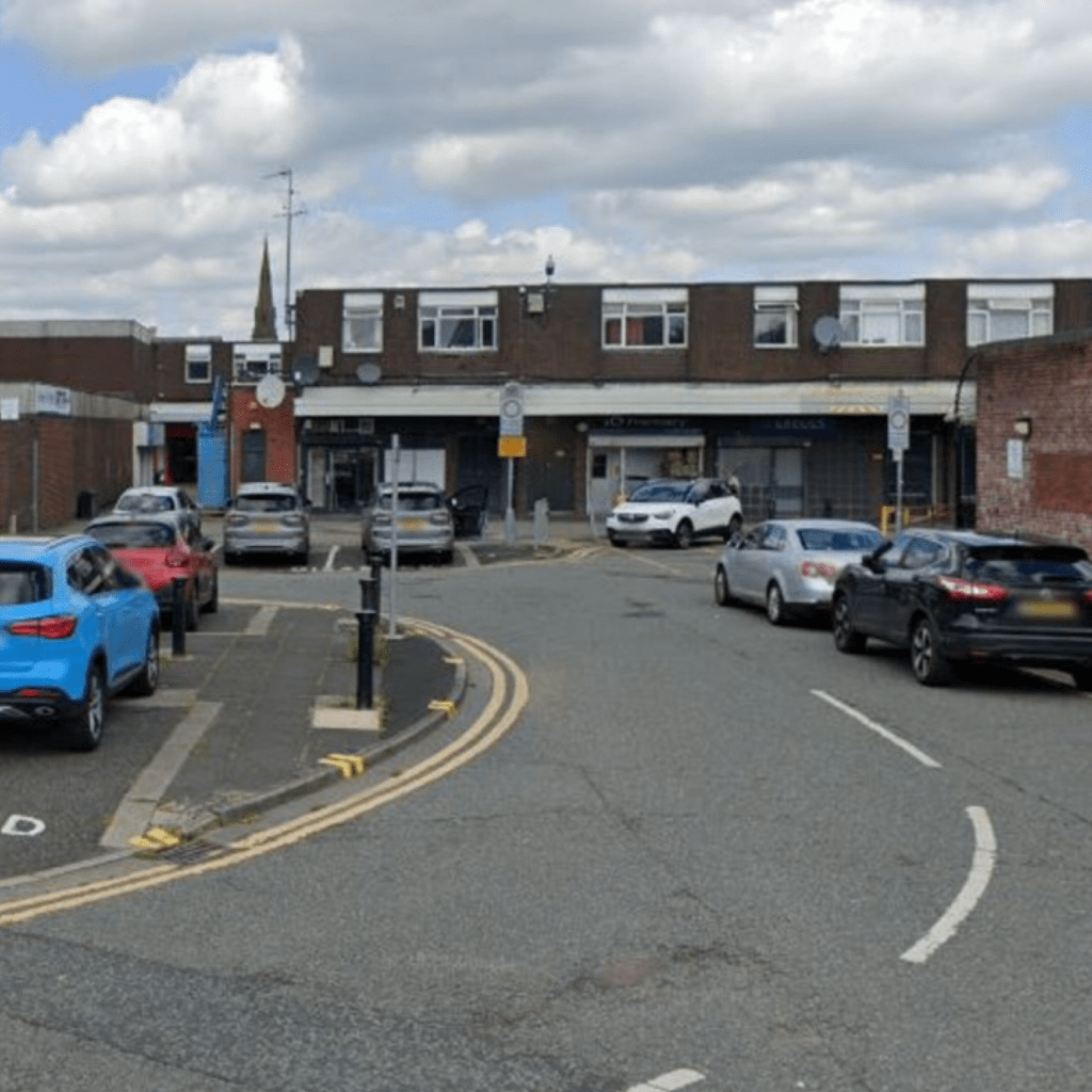 GMP Responds to Alleged Stabbing Incident in Murray Road, Bury