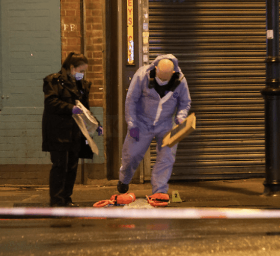 Police Chase Ends in Shooting: Two Injured by Shotgun Pellets in Clapham