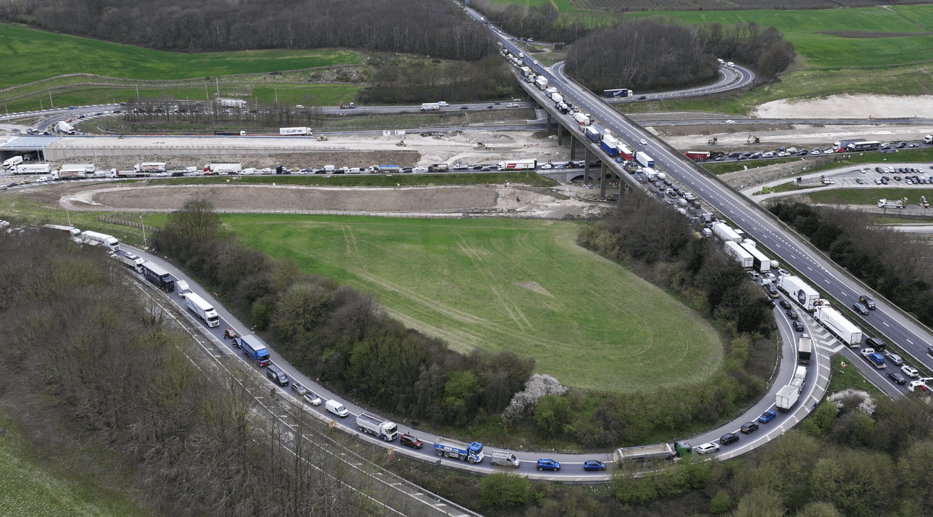 Crash on M2 between Sittingbourne and Gillingham causing delays for drivers