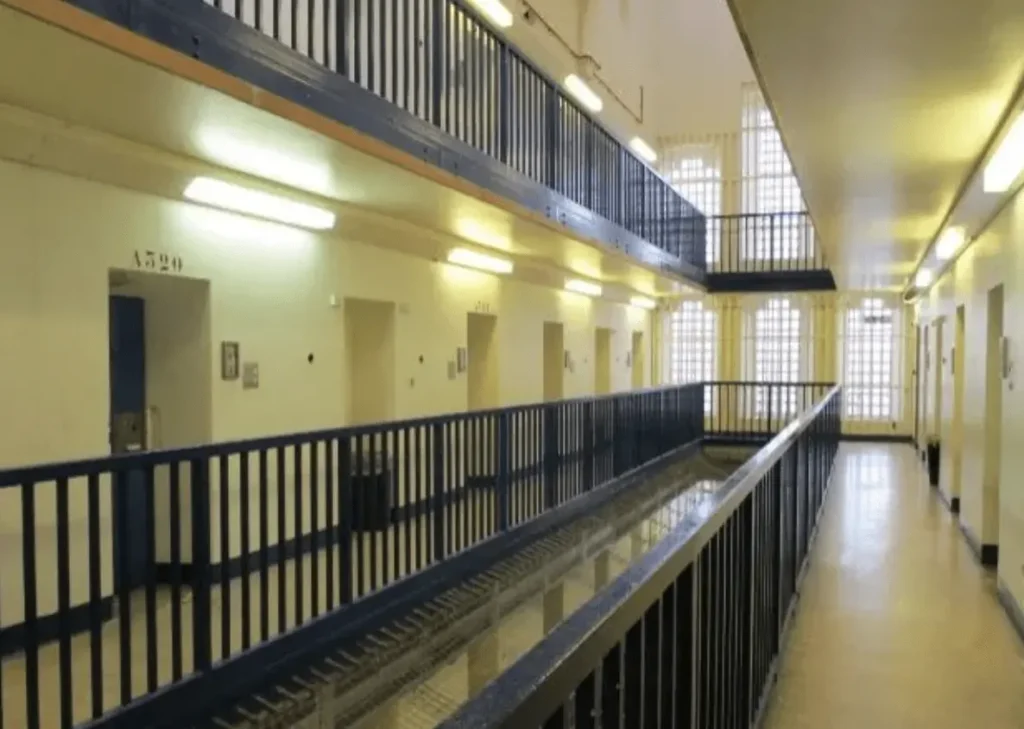 Two Prisoners at HMP Lewes ‘Fighting for Life’ as 15 Fall Unwell Following Reports of Poisoning