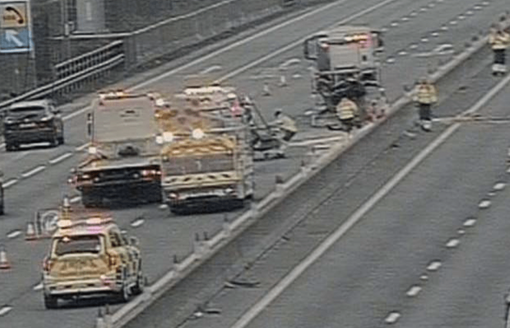 Lanes Closed on M20 Between Leybourne and Wrotham Following Crash and Oil Spill