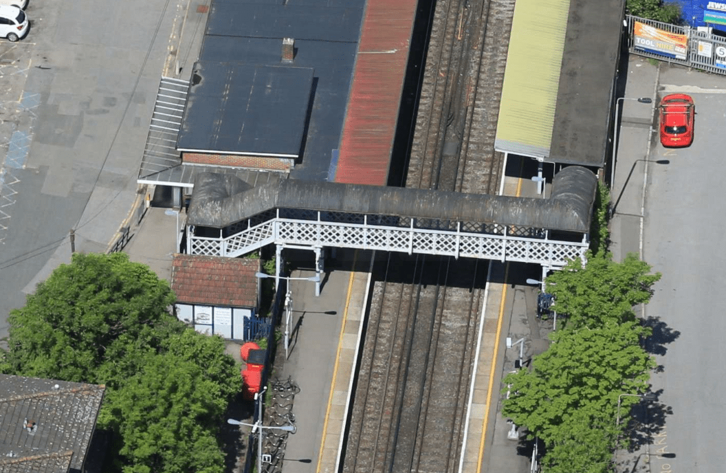 Emergency Services Scramble to West Wickham Railway Station After Commuter Train Hits Tree – Sparking Travel Chaos