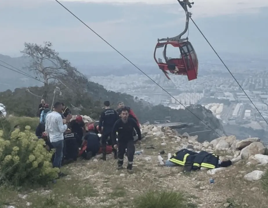 Tragedy Strikes As Cable Car Collapses Near Antalya Resort Tragedy Strikes as Cable Car Collapses Near Antalya Resort