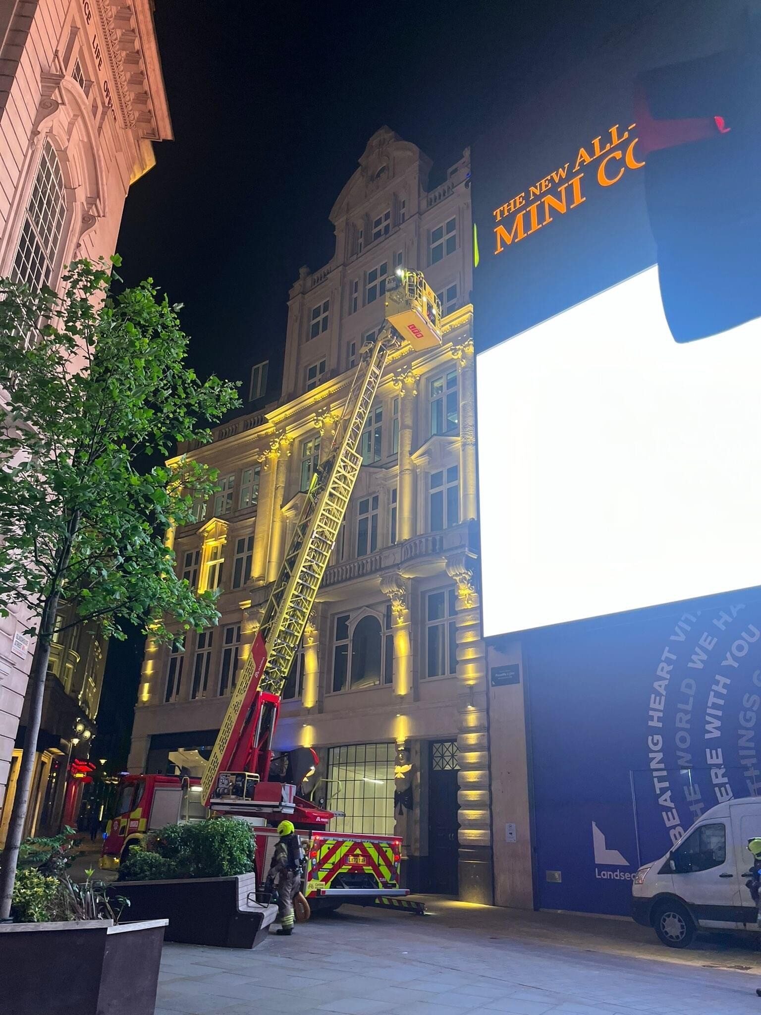 Soho Red Watch’s Aerial View: Investigating Piccadilly Lights Incident