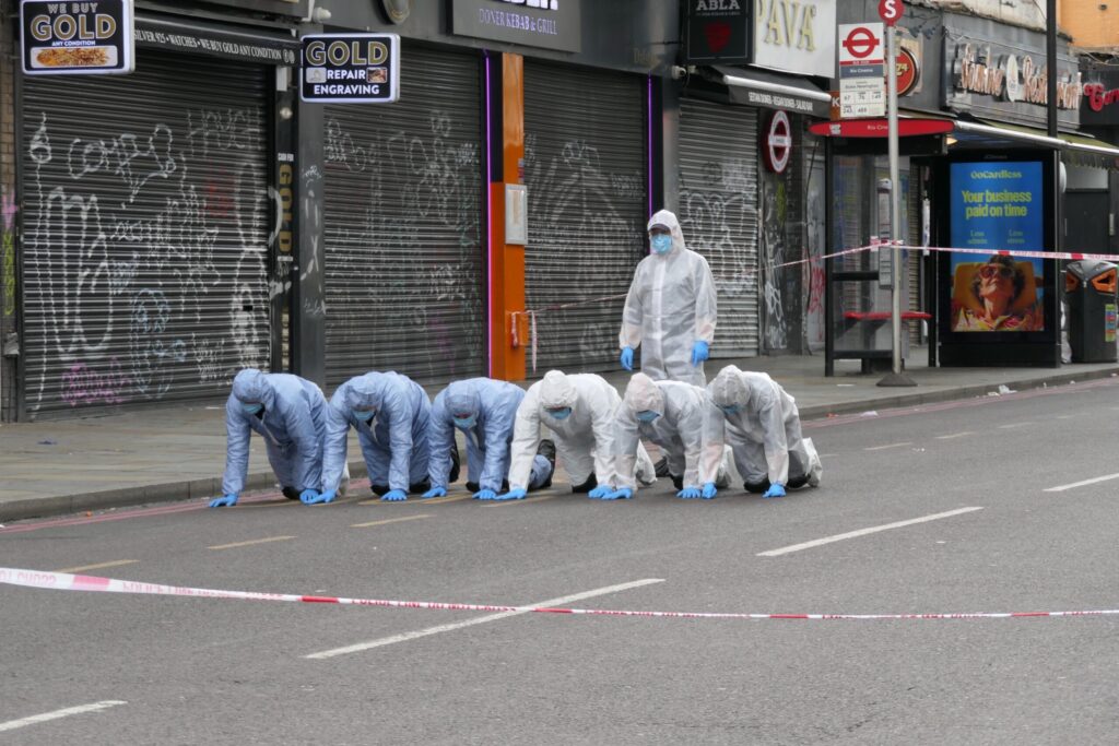 Shooting Horror on Kingsland High Street: Police Launch Urgent Investigation