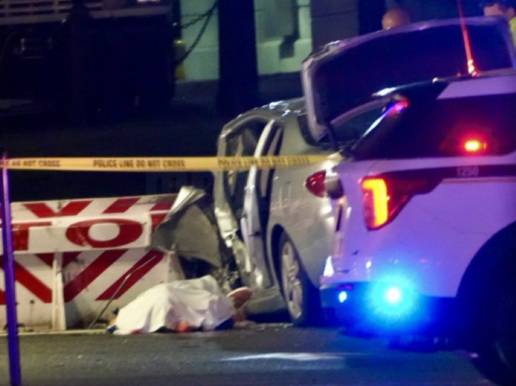 Vehicle Crashes into White House Security Barricade, Driver Pronounced Dead