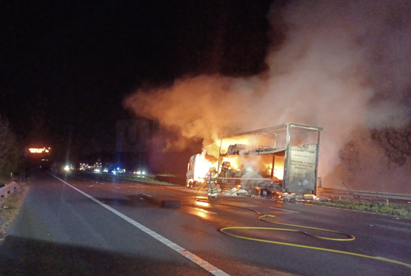HGV Fire on M6 Between Junctions 1 and 2 Extinguished, No Injuries Reported