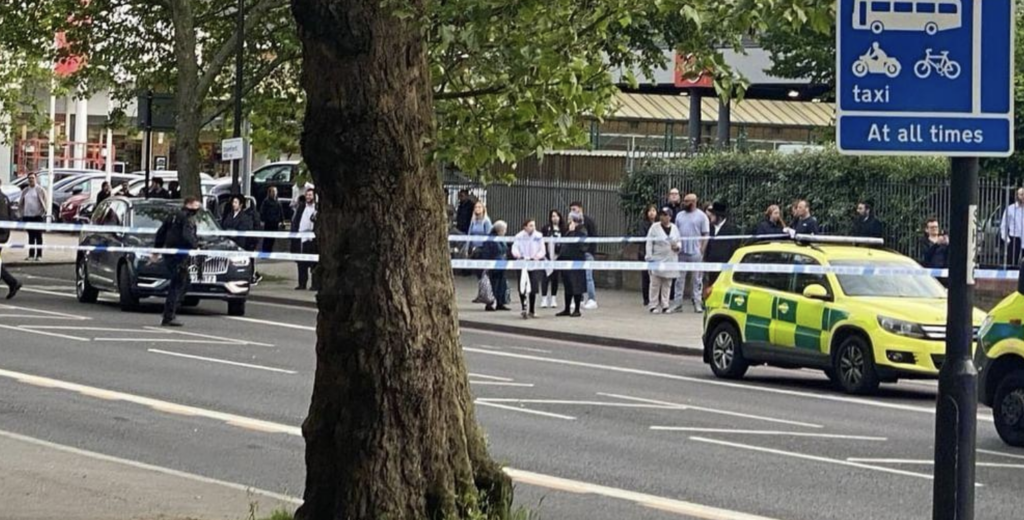 Woman Hospitalised After Shooting in Stamford Hill