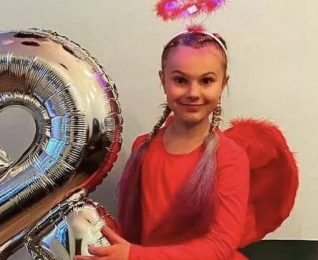 Off-Duty Officer Nominated for Bravery Award After Attempting to Save Stabbed Nine-Year-Old Girl