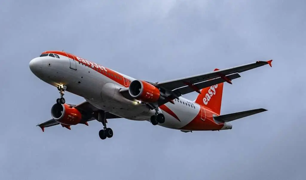 EasyJet Flight Diverts to Lyon Due to Medical Emergency