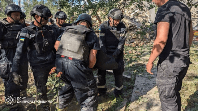 Russian Missile Strike in Kryvyi Rih, Ukraine: Nine Killed, 29 Injured