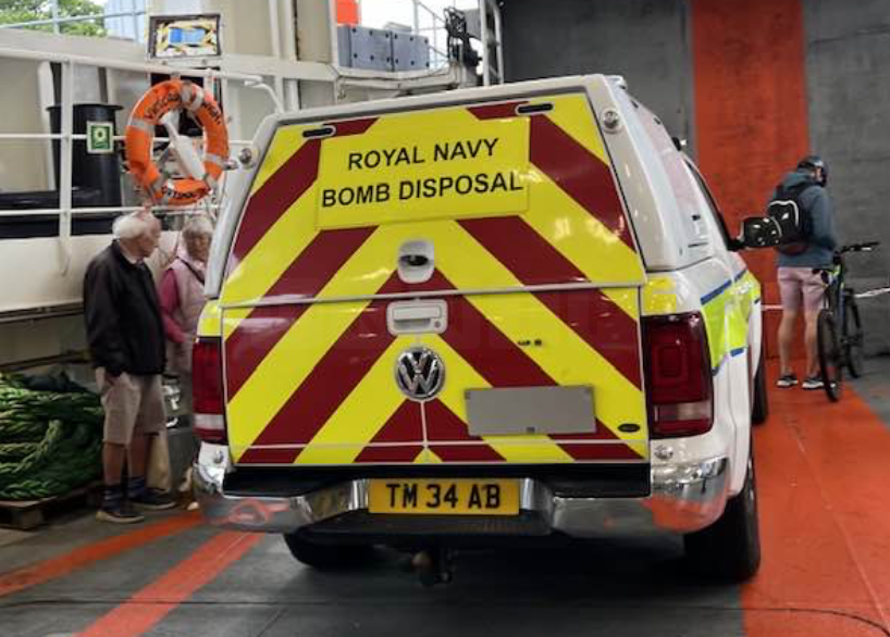 Royal Navy Bomb Disposal Team Responds to Suspected Hand Grenade Discovery in Niton
