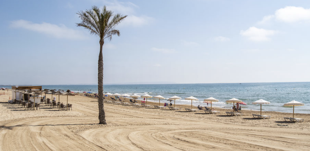 British Tourist Dies While Rescuing Children in Costa Blanca Beach Tragedy