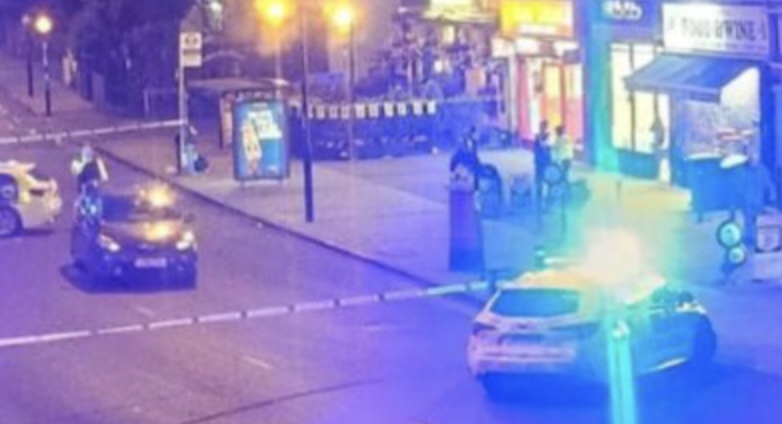 Man Hospitalised After Fight at Grove Park Shop