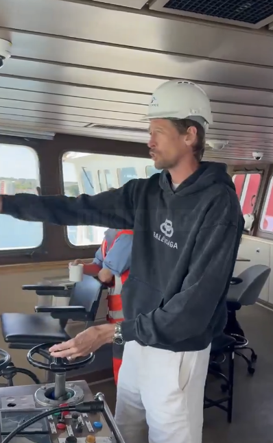 Peter Crouch Delights Festivalgoers as He ‘Captains’ Red Funnel Ferry to Isle of Wight Festival